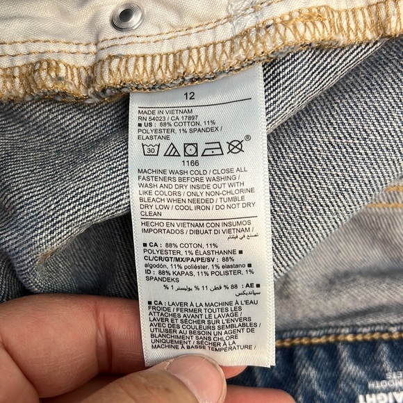 HIGH RISE STRAIGHT OLD NAVY JEAN SHORTS 12 - Picture 12 of 12